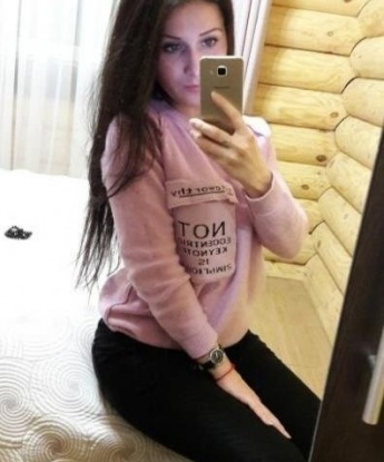 Сексуальная бестия с шикарными формами готова подарить тебе незабываемые моменты наслаждения и страсти. Позвони, и ты не пожалеешь! 10462, 25 лет